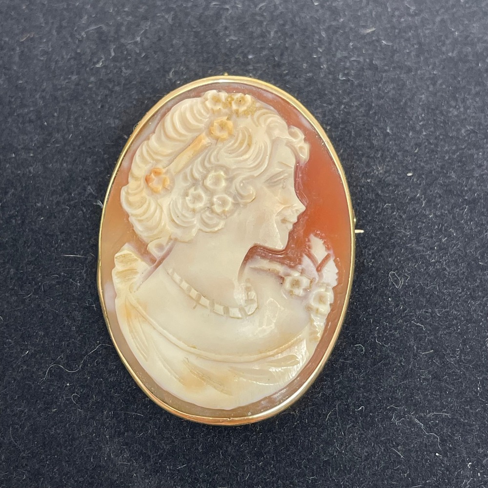 Vintage 14K Yellow Gold Shell Cameo Brooch Pendant Hand Carved Woman Portrait